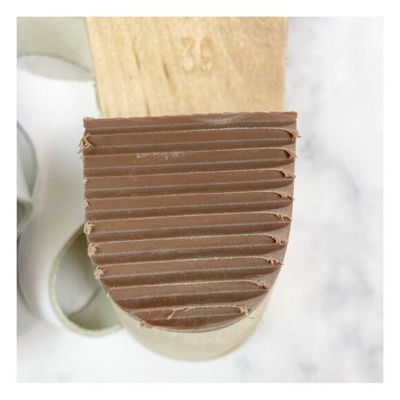 MIA Gertrude White Leather Cross Strap Peep Toe Clog Sandals Wood Heel Sz 39 - Picture 10 of 10